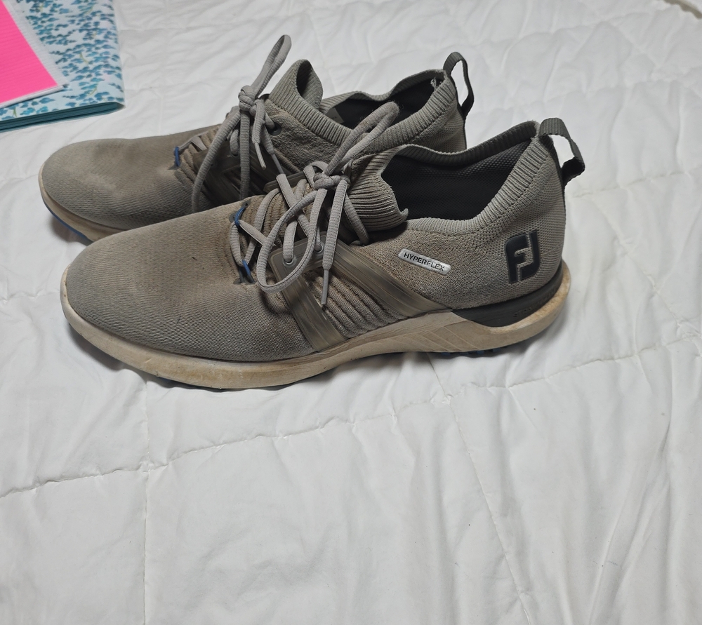 FootJoy HyperFlex Men's Athletic Golf Shoes in Taupe/Gray